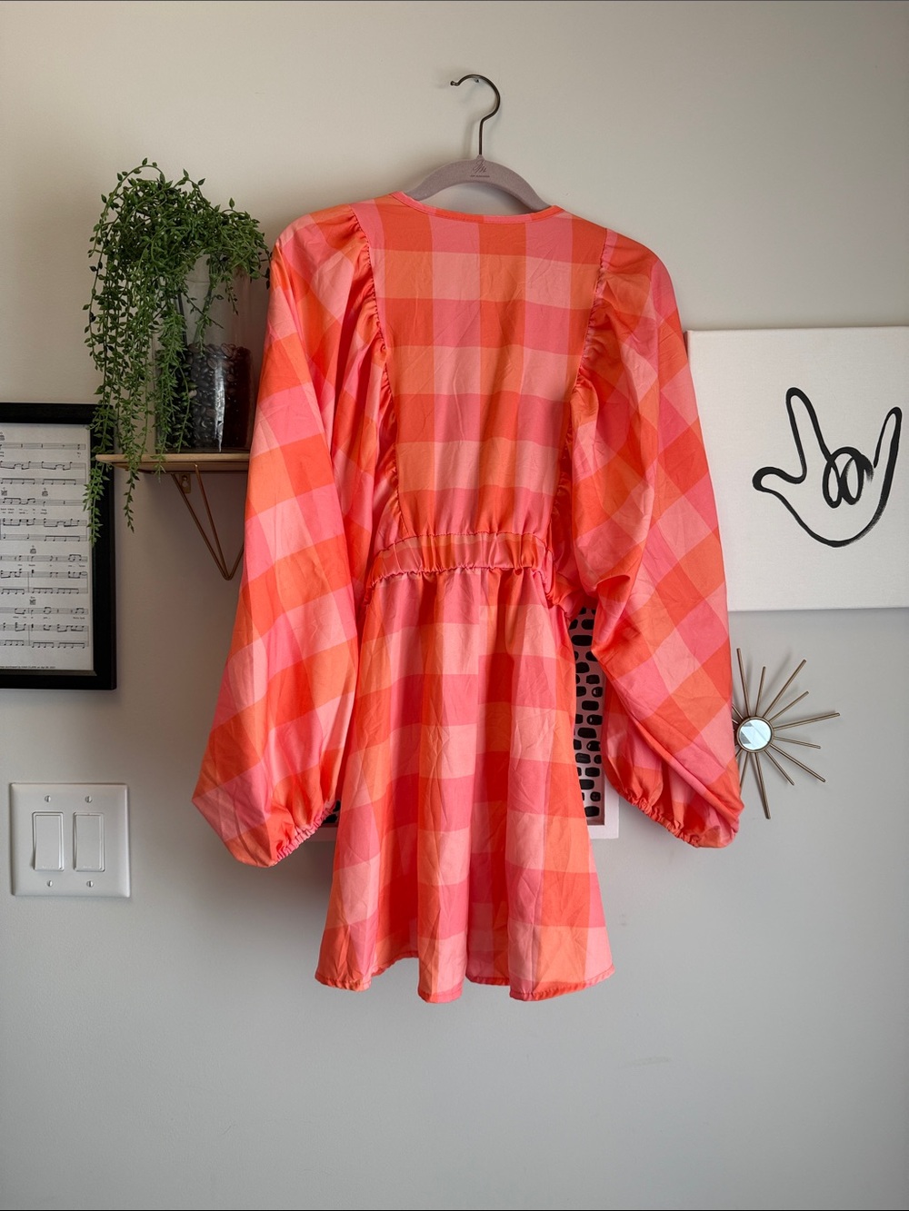 Pink & Orange Checkered Deep V Balloon Sleeve Romper - Picture 2 of 5